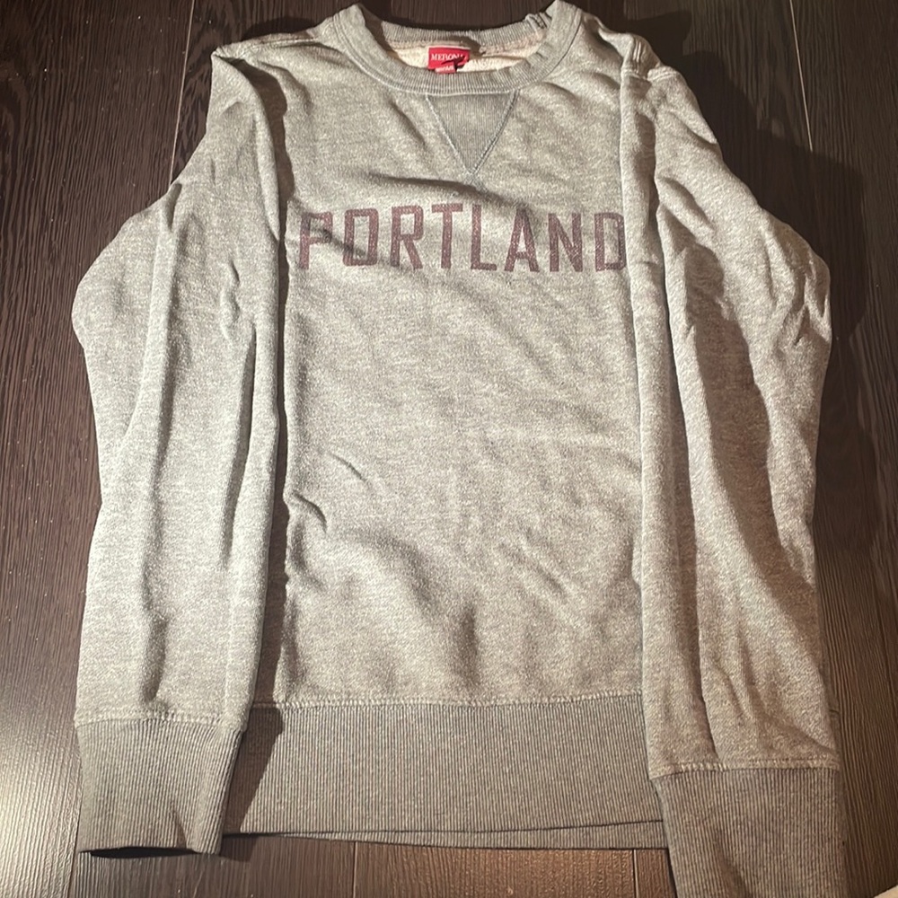 Gray crew neck sweater: PORTLAND